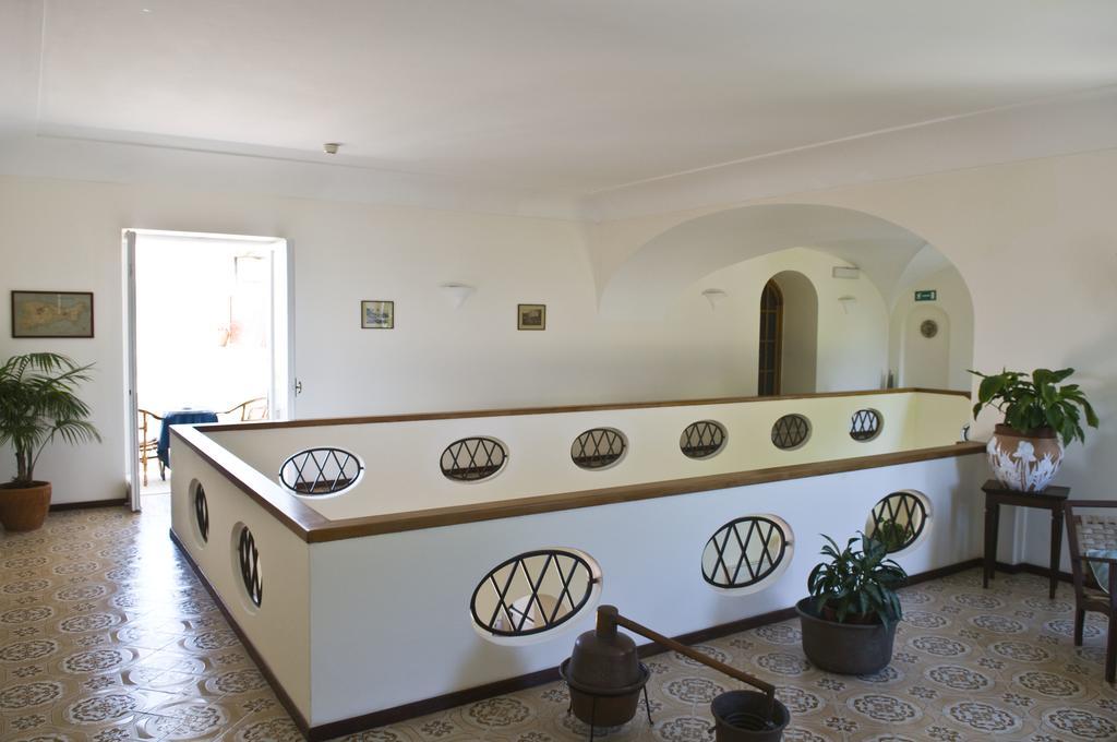 Sarah Hotel 4*