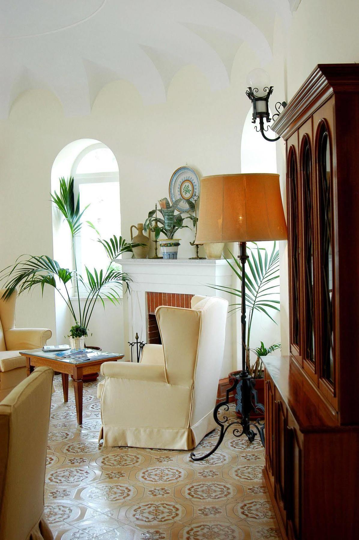 Hotel Sarah 4*